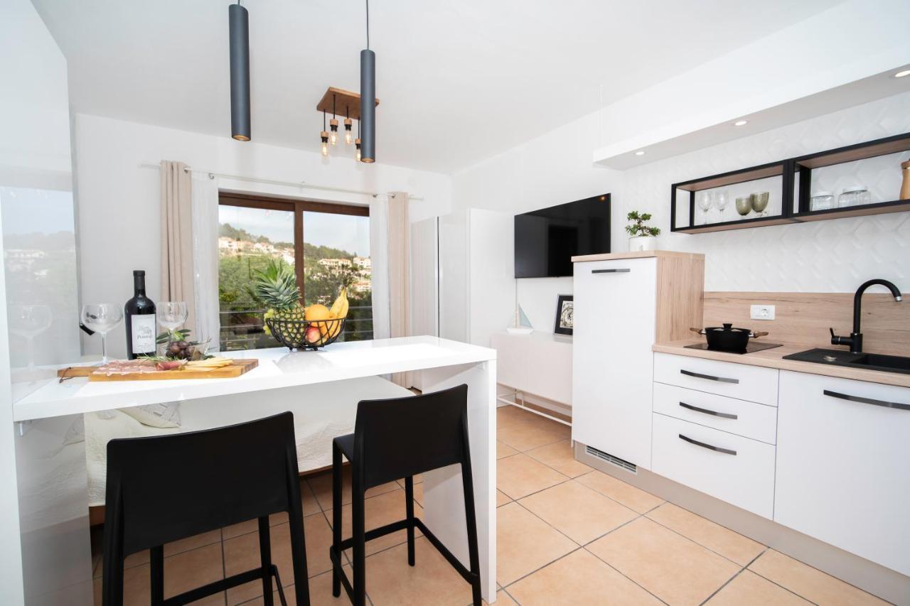 Apartment Iva Studio Рабац Екстериор снимка