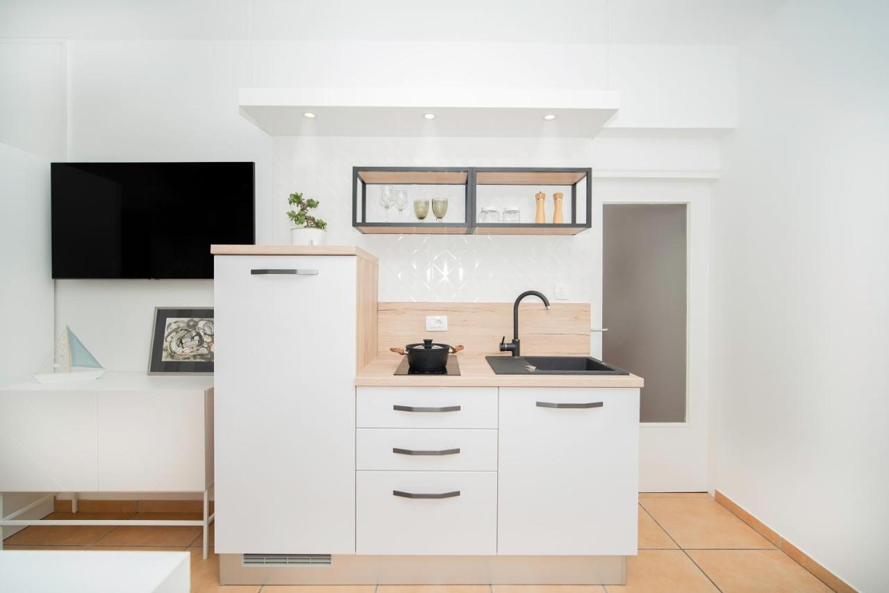 Apartment Iva Studio Рабац Екстериор снимка